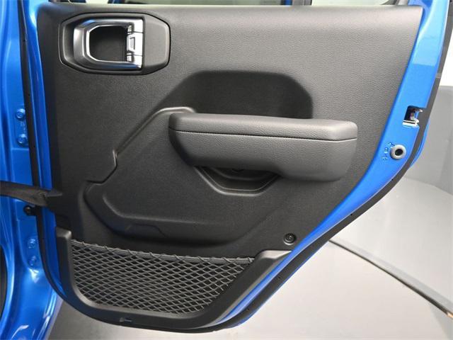new 2025 Jeep Wrangler car, priced at $52,670