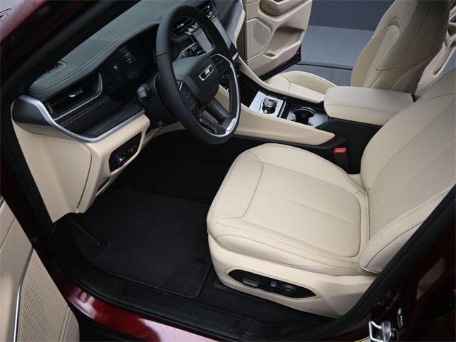 new 2025 Jeep Grand Cherokee car, priced at $44,186
