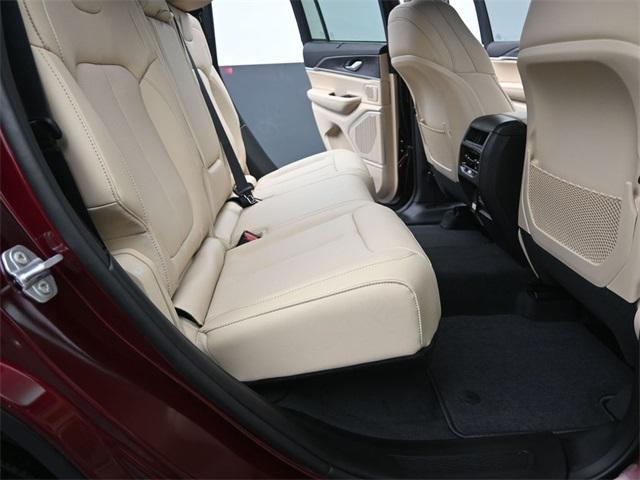 new 2025 Jeep Grand Cherokee car, priced at $44,186