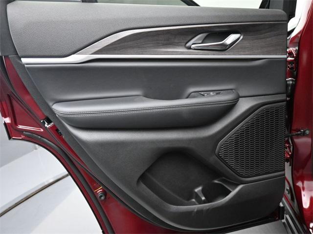 new 2025 Jeep Grand Cherokee car, priced at $48,771