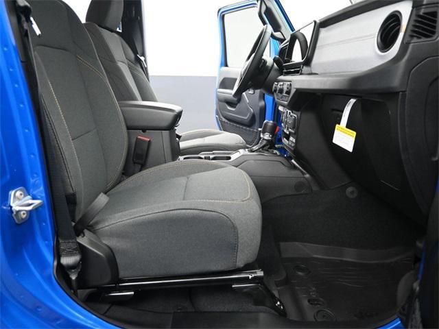 new 2025 Jeep Wrangler car, priced at $49,627
