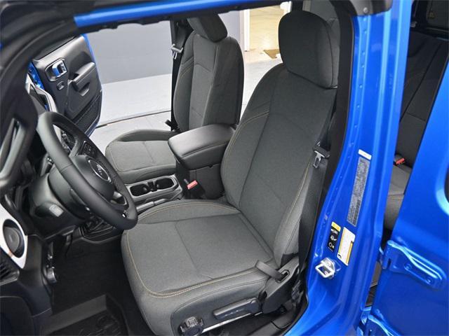 new 2025 Jeep Wrangler car, priced at $49,627