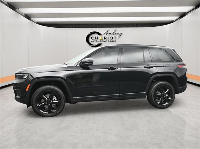 new 2025 Jeep Grand Cherokee car, priced at $45,675