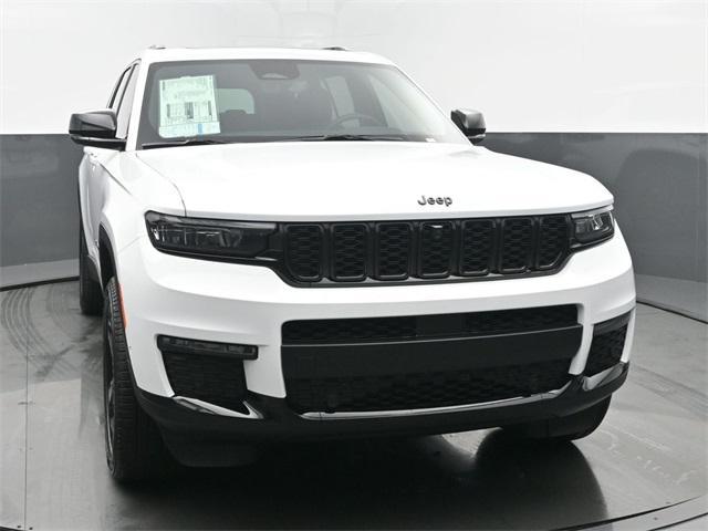 new 2025 Jeep Grand Cherokee L car, priced at $48,686