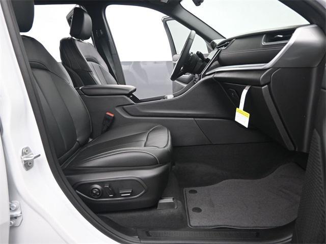 new 2025 Jeep Grand Cherokee L car, priced at $48,686