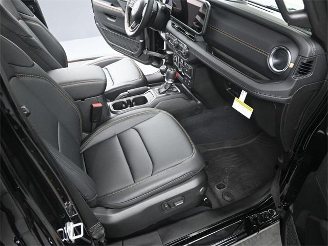 new 2025 Jeep Gladiator car, priced at $46,312