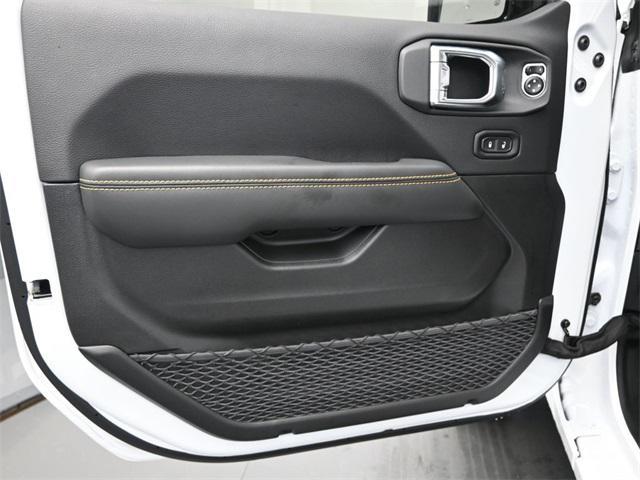 new 2025 Jeep Wrangler car, priced at $53,614