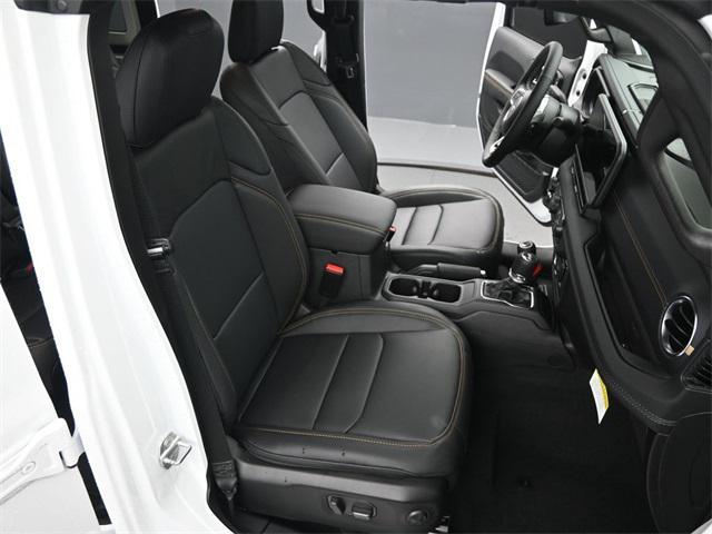 new 2025 Jeep Wrangler car, priced at $53,614