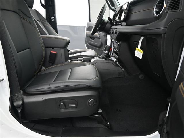 new 2025 Jeep Wrangler car, priced at $53,614