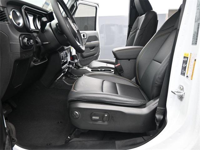 new 2025 Jeep Wrangler car, priced at $53,614