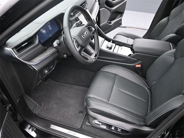 new 2025 Jeep Grand Cherokee car, priced at $59,415