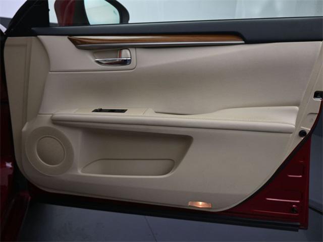 used 2013 Lexus ES 300h car, priced at $13,710