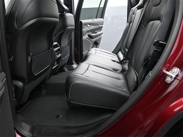 new 2025 Jeep Grand Cherokee car, priced at $51,646