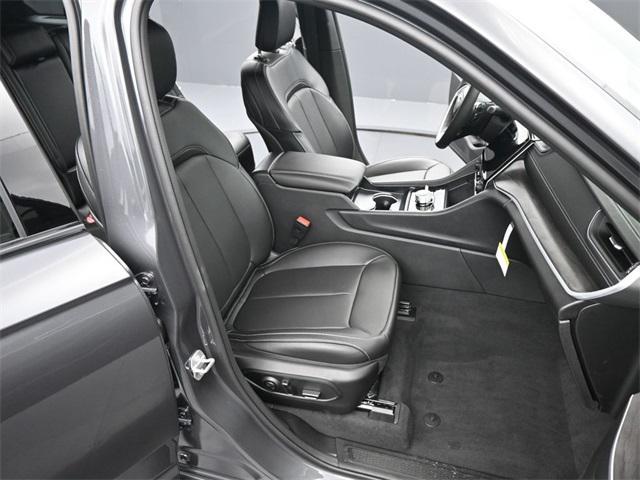 new 2025 Jeep Grand Cherokee car, priced at $51,796