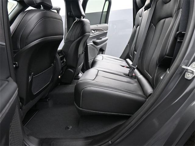new 2025 Jeep Grand Cherokee car, priced at $51,796