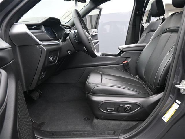 new 2025 Jeep Grand Cherokee car, priced at $51,796