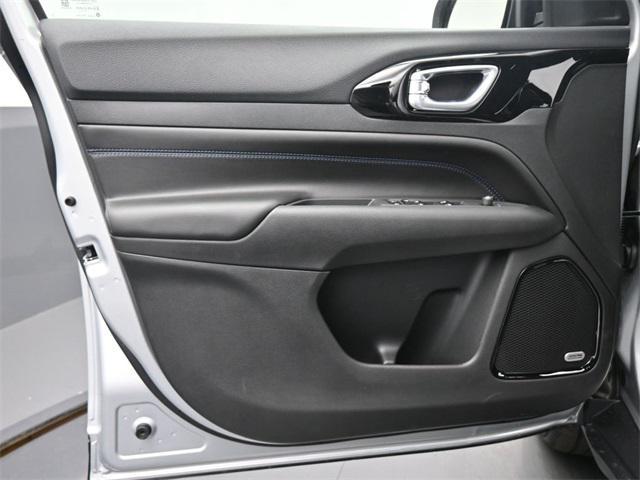 new 2026 Jeep Compass car, priced at $37,272