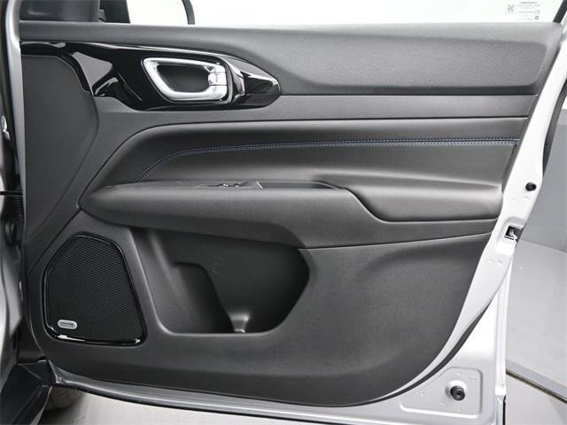 new 2026 Jeep Compass car, priced at $37,272