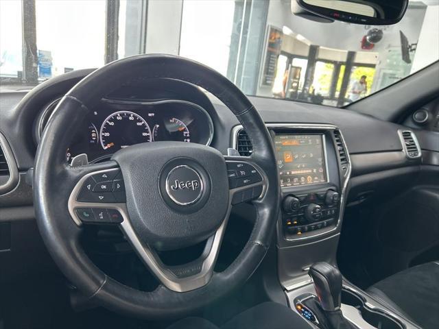 used 2017 Jeep Grand Cherokee car, priced at $15,495