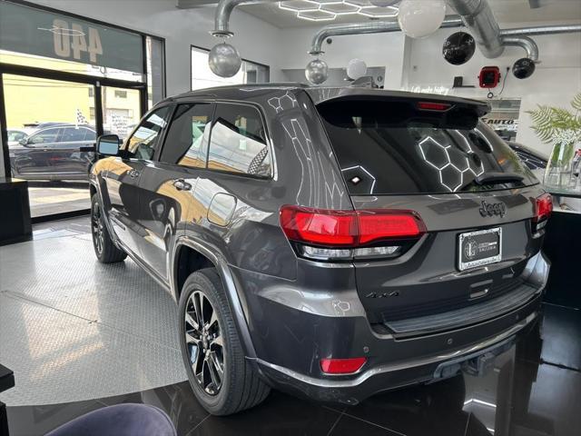 used 2017 Jeep Grand Cherokee car, priced at $15,495