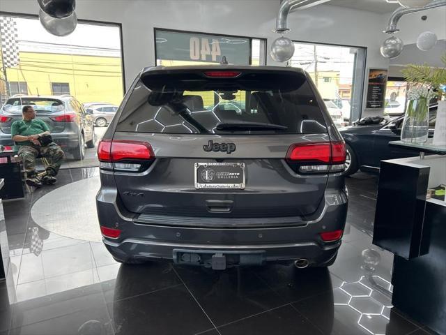 used 2017 Jeep Grand Cherokee car, priced at $15,495