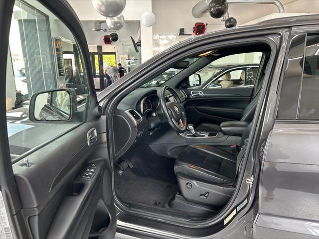 used 2017 Jeep Grand Cherokee car, priced at $15,495