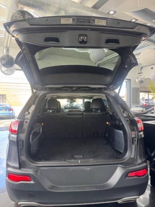 used 2015 Jeep Cherokee car, priced at $8,995