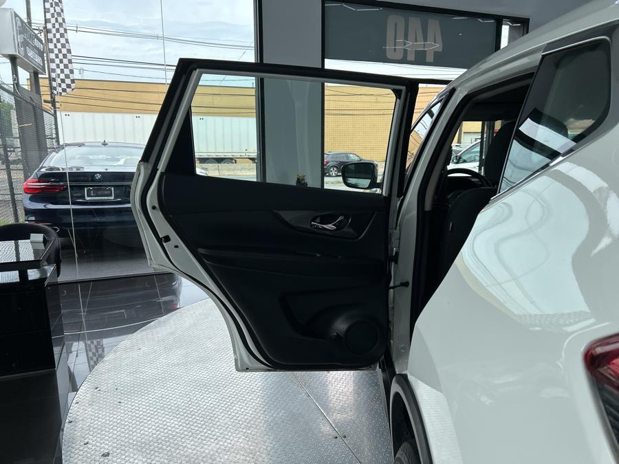 used 2017 Nissan Rogue car, priced at $10,895