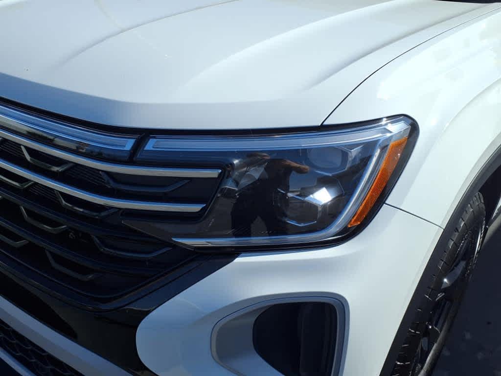 new 2025 Volkswagen Atlas car, priced at $46,854