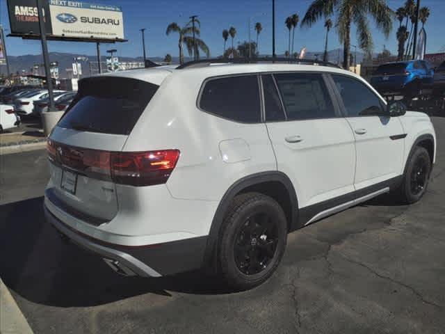 new 2024 Volkswagen Atlas car, priced at $48,934