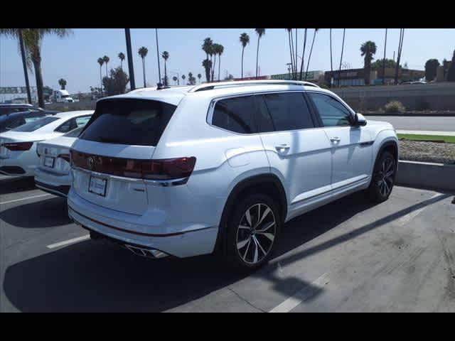 new 2024 Volkswagen Atlas car, priced at $54,746