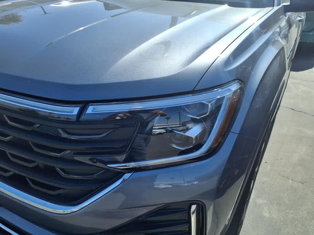 new 2025 Volkswagen Atlas car, priced at $54,234