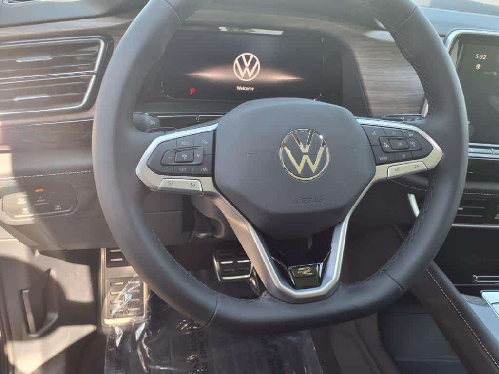 new 2025 Volkswagen Atlas car, priced at $54,234