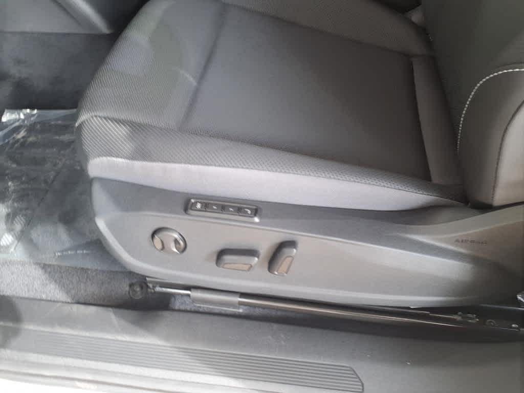 new 2025 Volkswagen ID.4 car, priced at $54,666