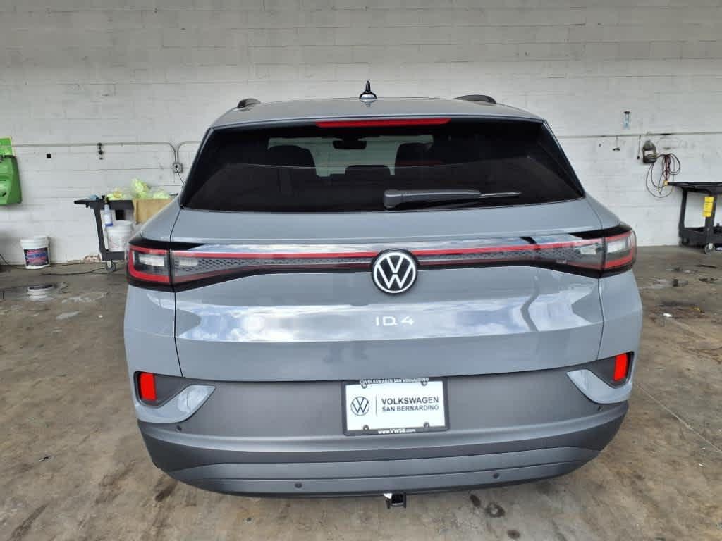 new 2025 Volkswagen ID.4 car, priced at $54,666