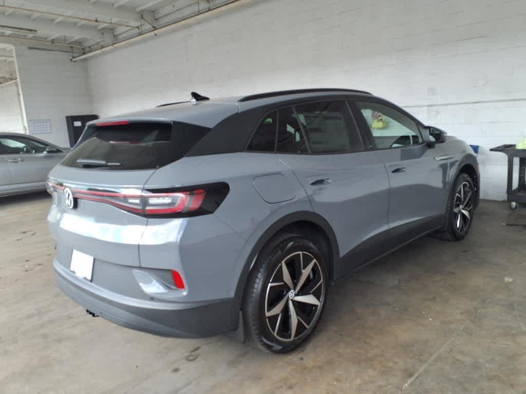 new 2025 Volkswagen ID.4 car, priced at $54,666