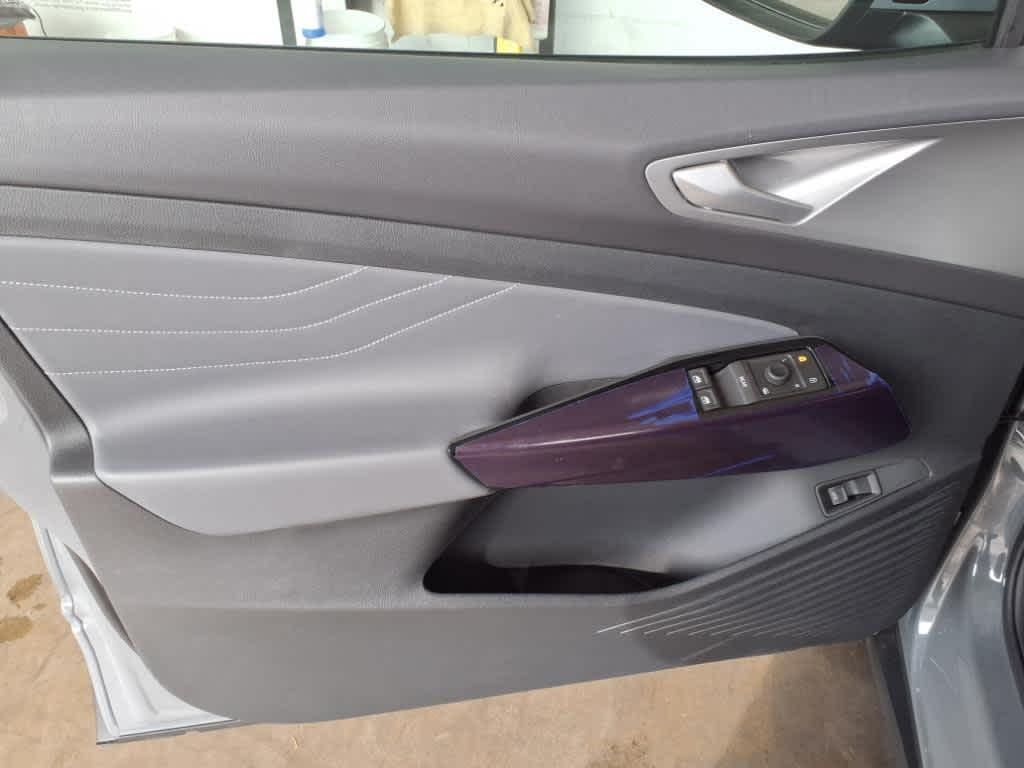 new 2025 Volkswagen ID.4 car, priced at $54,666