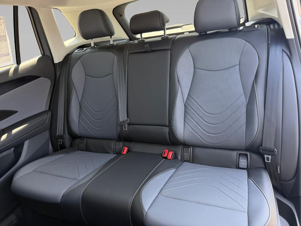 new 2025 Volkswagen Tiguan car, priced at $33,811
