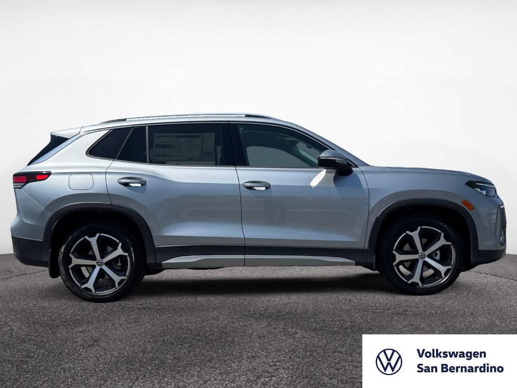 new 2025 Volkswagen Tiguan car, priced at $33,811