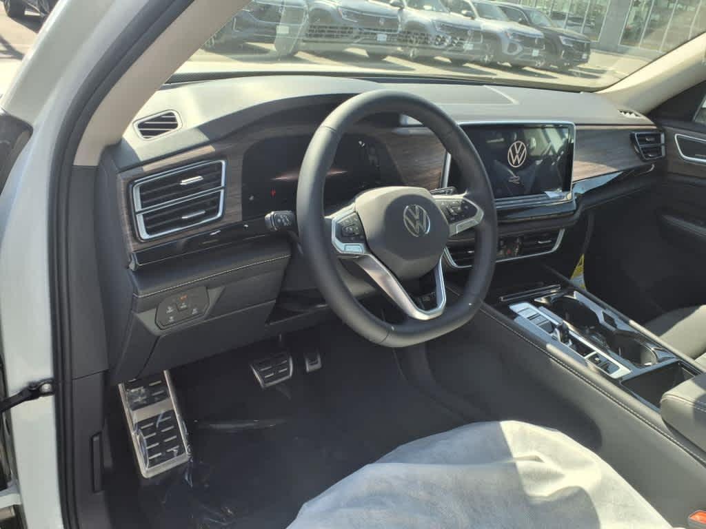 new 2025 Volkswagen Atlas car, priced at $54,494