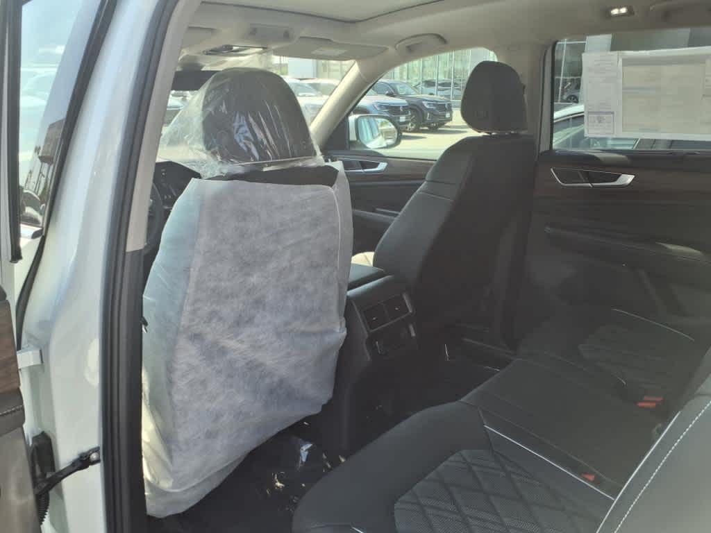 new 2025 Volkswagen Atlas car, priced at $54,494