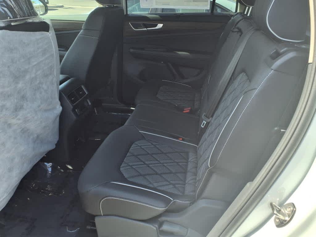 new 2025 Volkswagen Atlas car, priced at $54,494