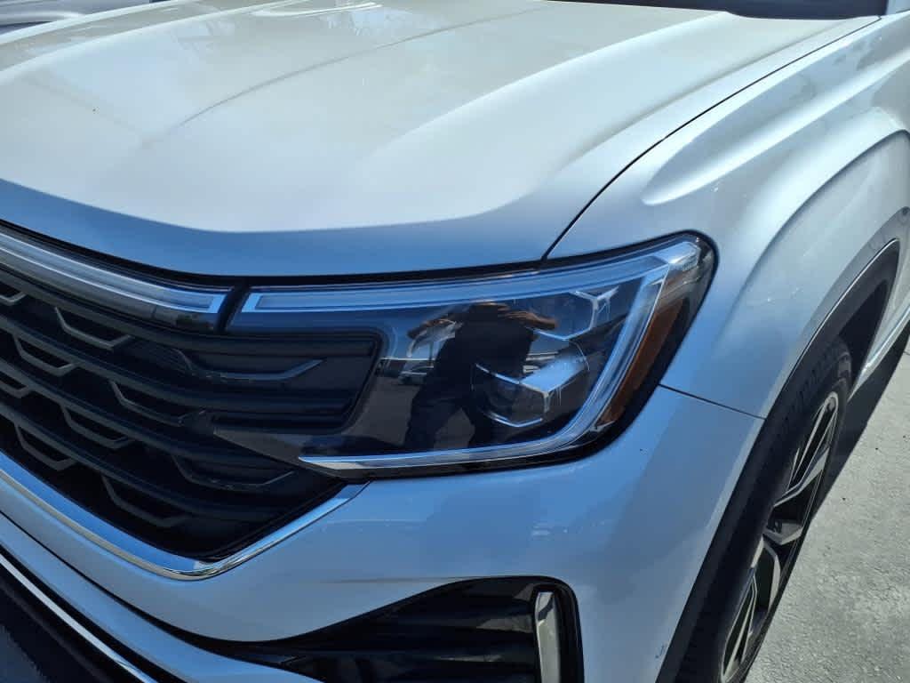 new 2025 Volkswagen Atlas Cross Sport car, priced at $53,701