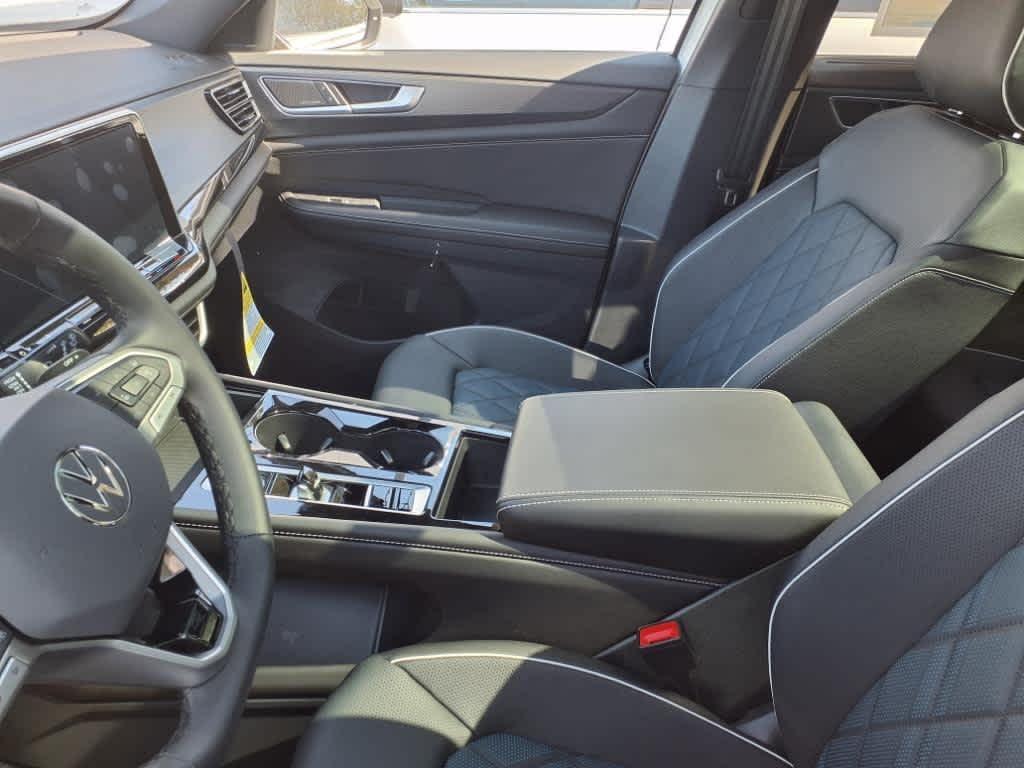 new 2025 Volkswagen Atlas Cross Sport car, priced at $53,701
