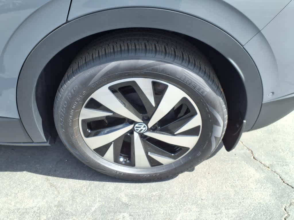 new 2025 Volkswagen ID.4 car, priced at $45,166