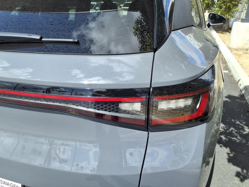 new 2025 Volkswagen ID.4 car, priced at $45,166