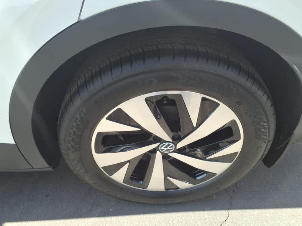 new 2025 Volkswagen ID.4 car, priced at $44,761