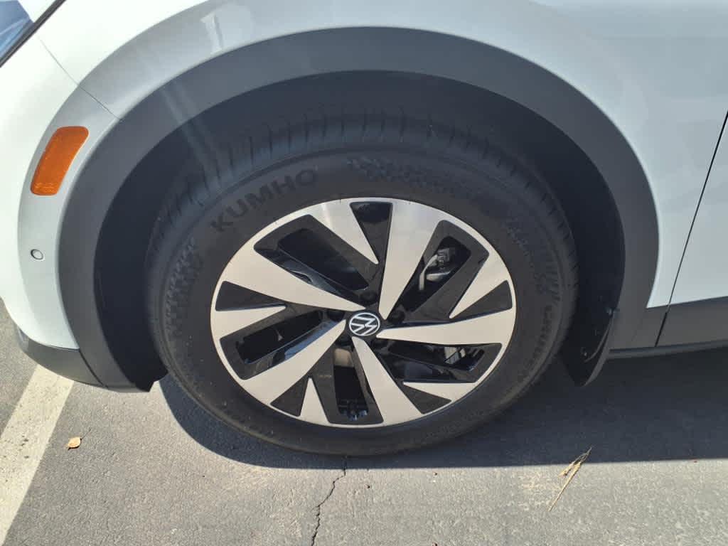 new 2025 Volkswagen ID.4 car, priced at $44,761