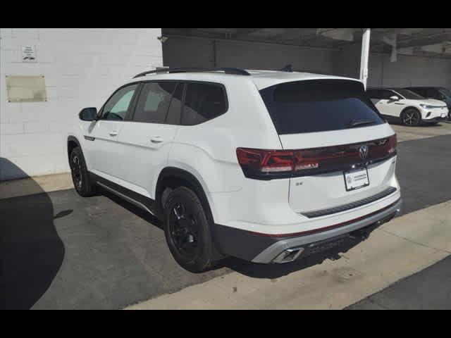 new 2024 Volkswagen Atlas car, priced at $49,414