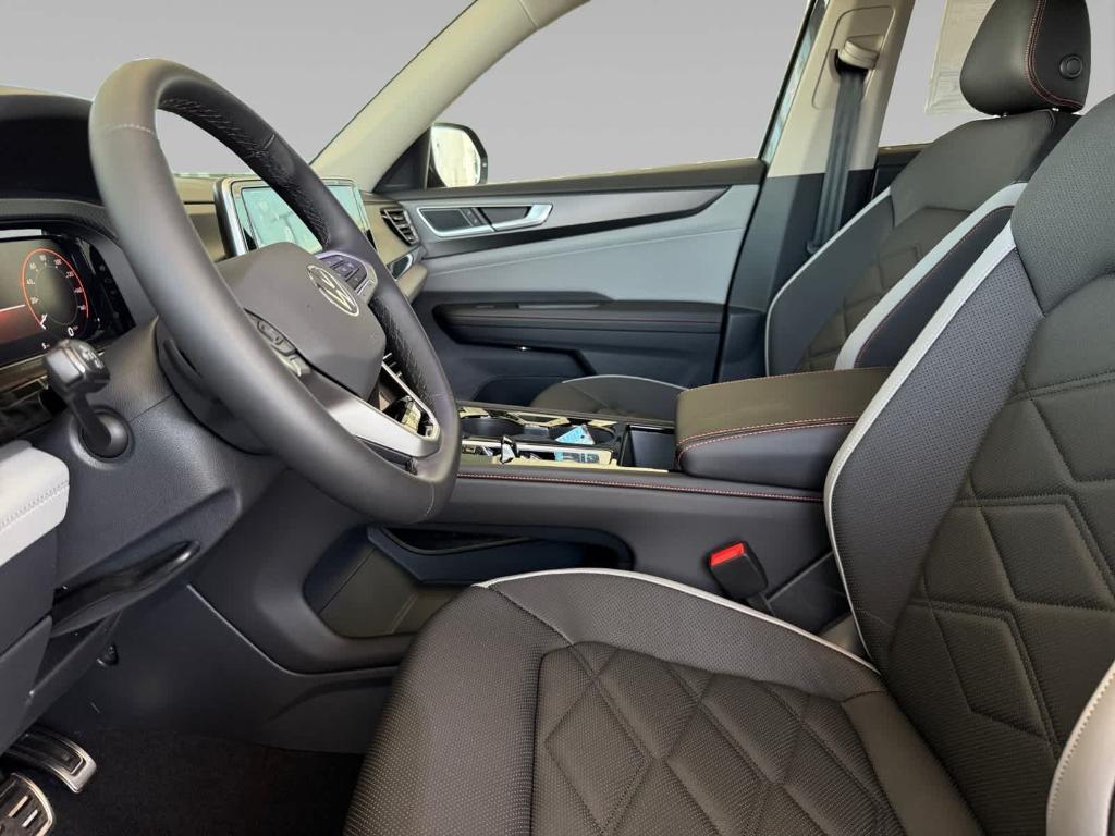 new 2025 Volkswagen Atlas car, priced at $47,234